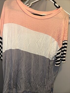 1.4.3. Story by Line Up Pink, White & Gray Colorblock Short Sleeve Top